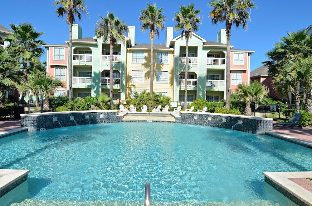 Wave Therapy by Ryson Vacation Rentals