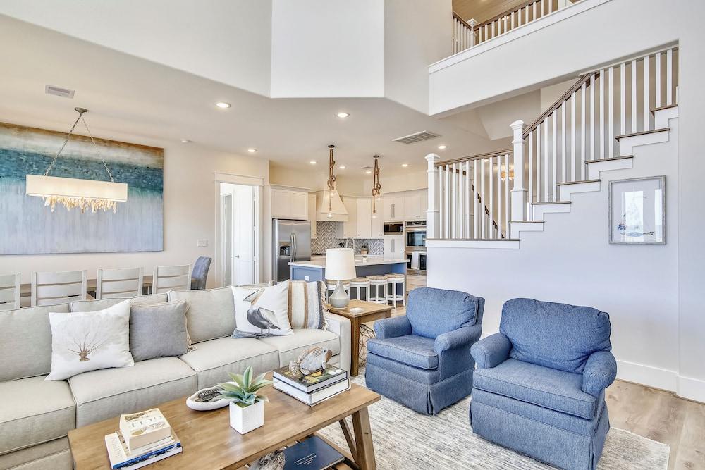 The Gulf Goddess by Ryson Vacation Rentals