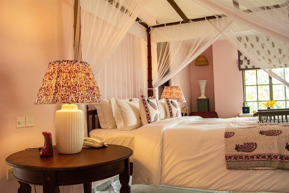 The Villa Bentota by KK Collection