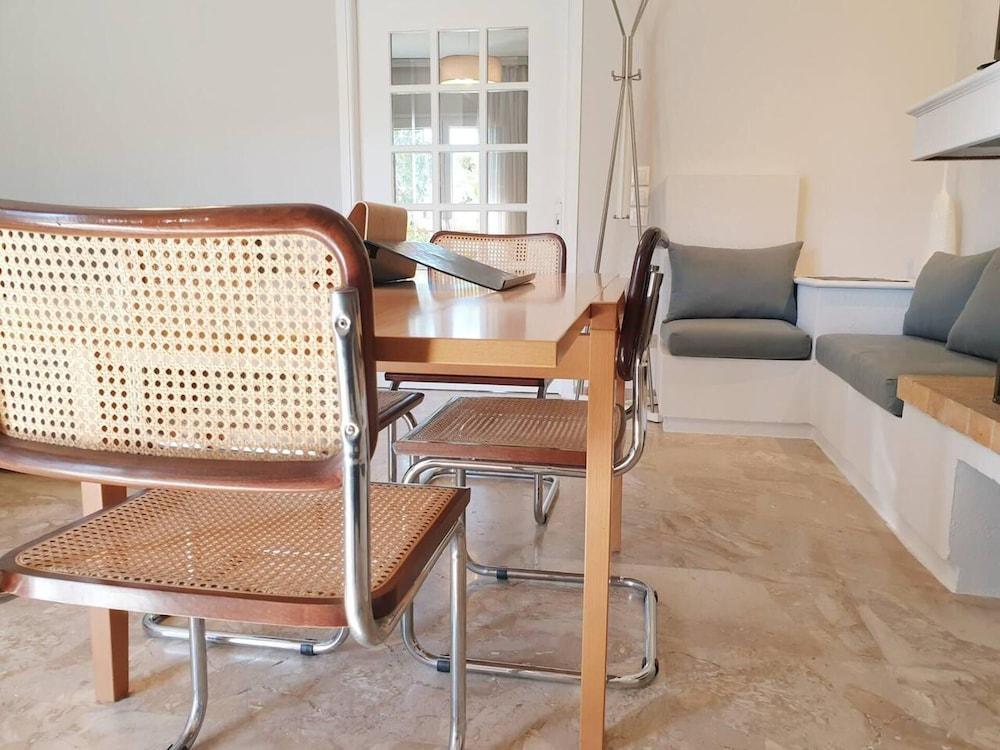 Rooftop Studio Apt - Metro Cholargos - 5 Min Walk