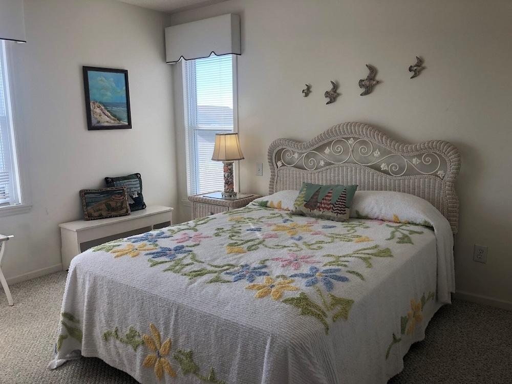 Brannock R & R 4 Bedroom Home by Redawning