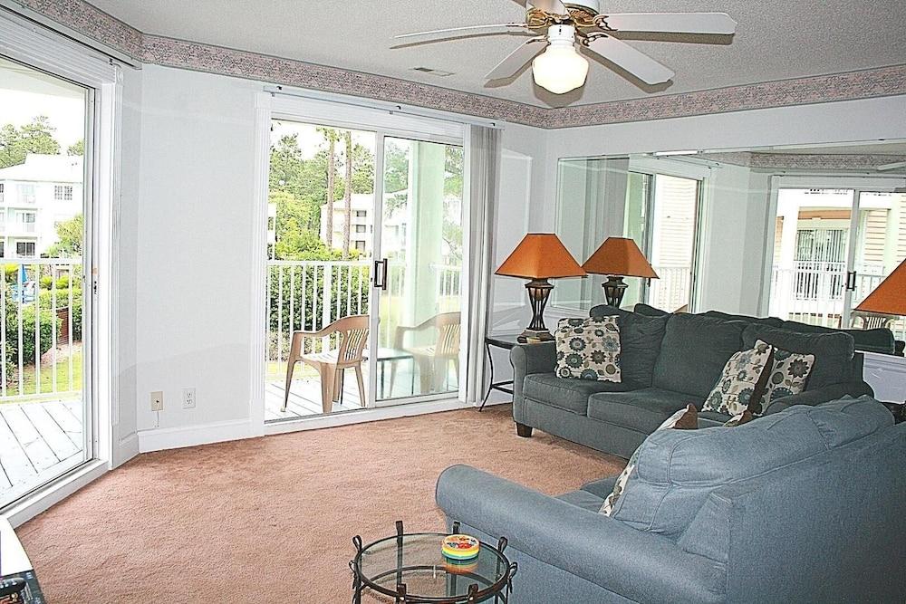 Brunswick Plantation Villa 604 with Beaches Nearby, Enjoy 27 Hole Golf Course by RedAwning