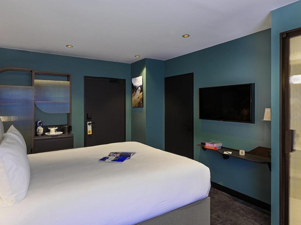 Tribe Paris La Defense Esplanade