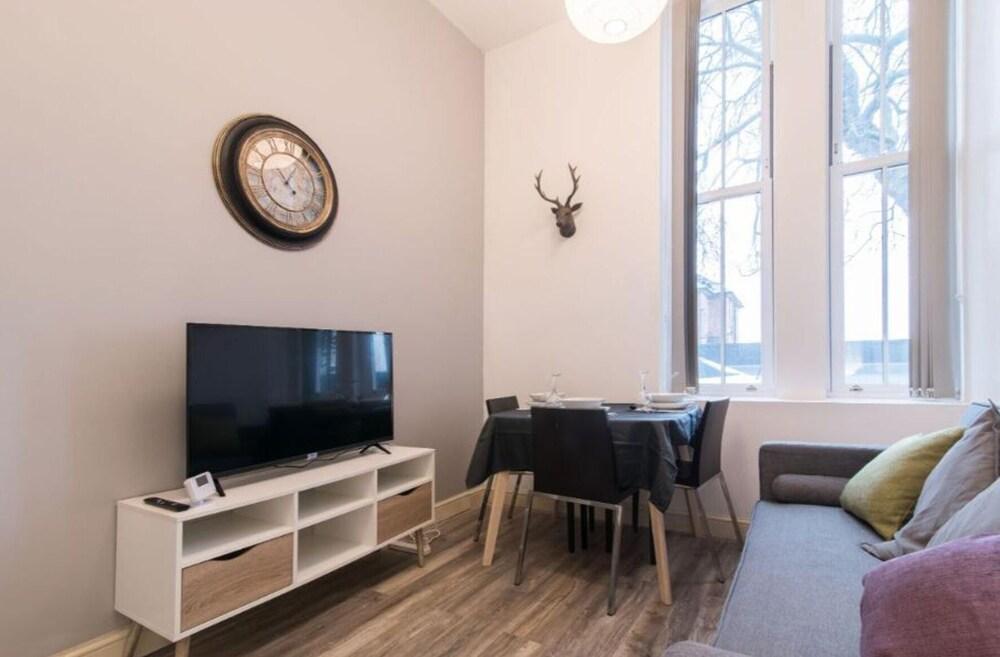 Sublime Stays Pet-friendly Apartment in Derby