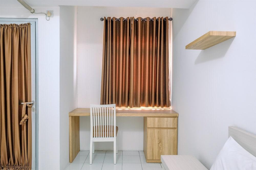 Modern and Homey Studio at Gunung Putri Apartment