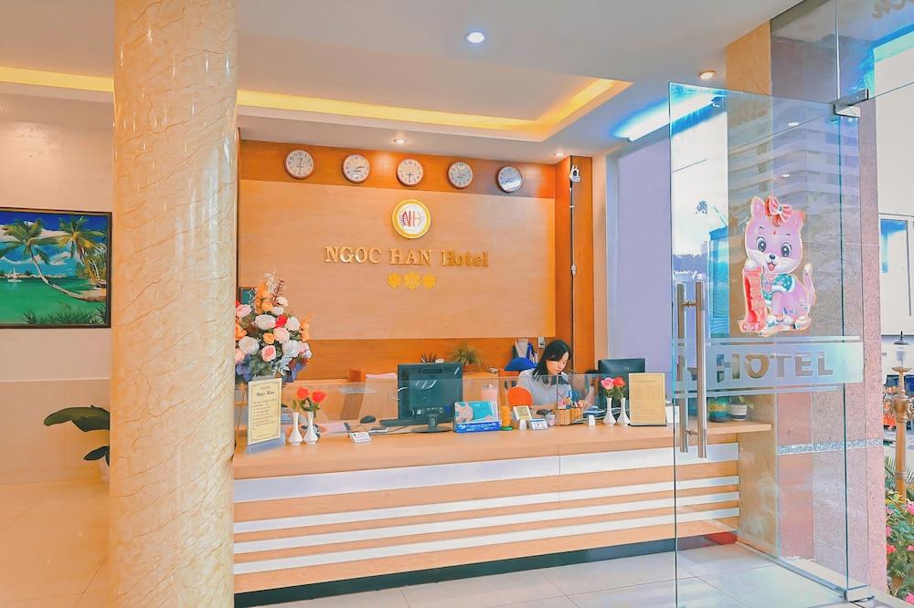 Ngoc Han Hotel By The Moment