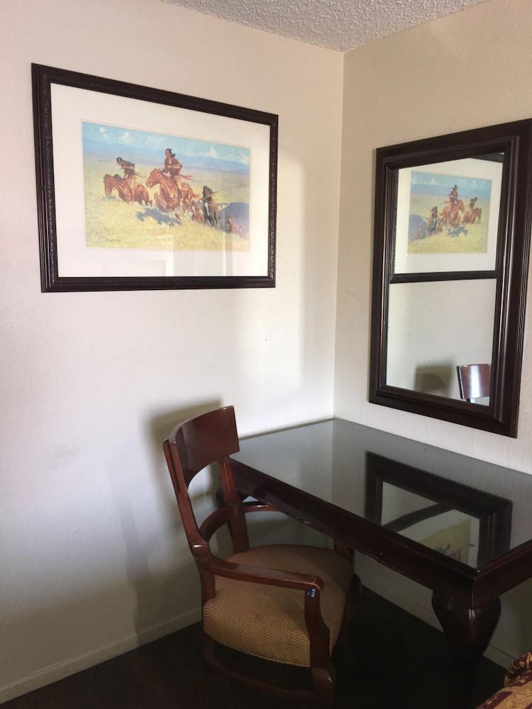 Great Western Inn & Suites