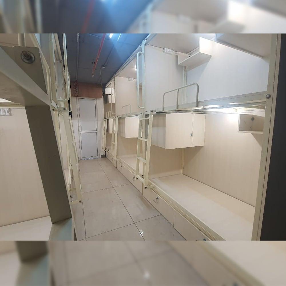 Abuzz Oxfordcaps CCC Chandigarh - Hostel