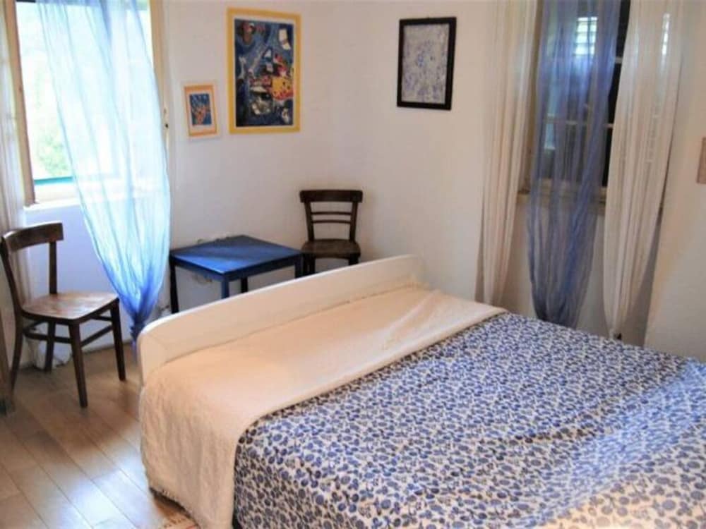 Charming Holiday House Antique, Sleeps 7