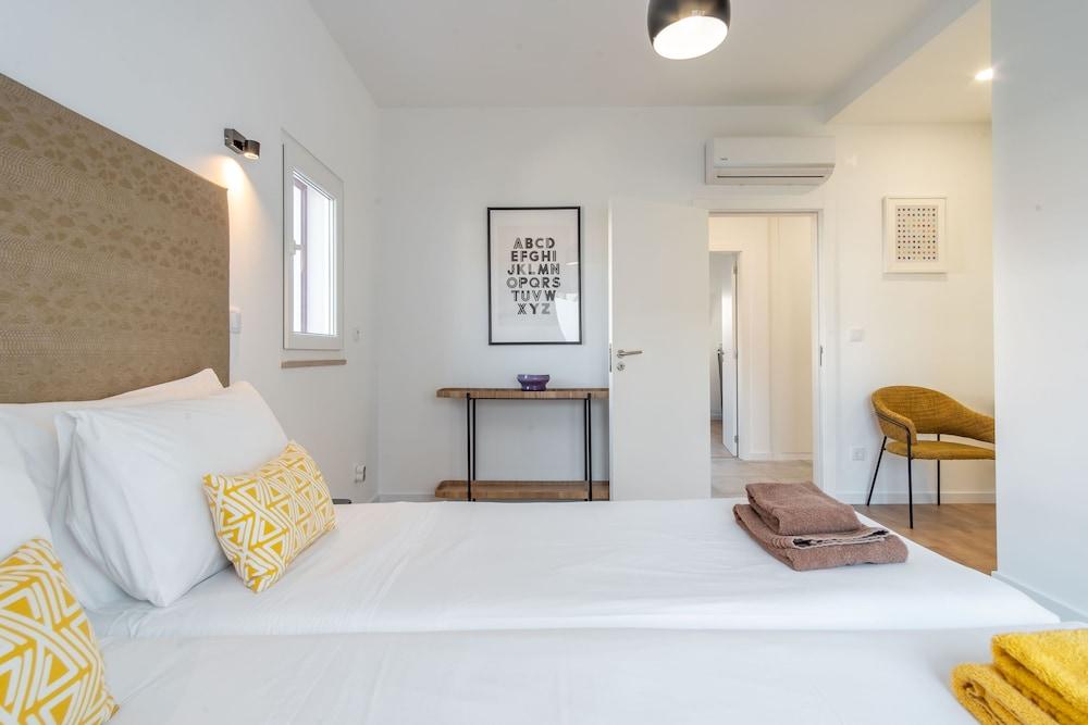 LV Premier LA2 Pool AC Garden sea View