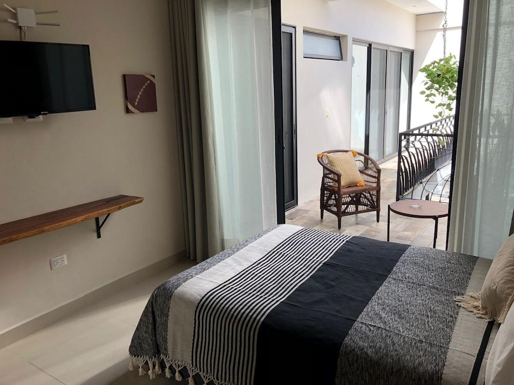 Casa Luz Downtown Apartments Tulum