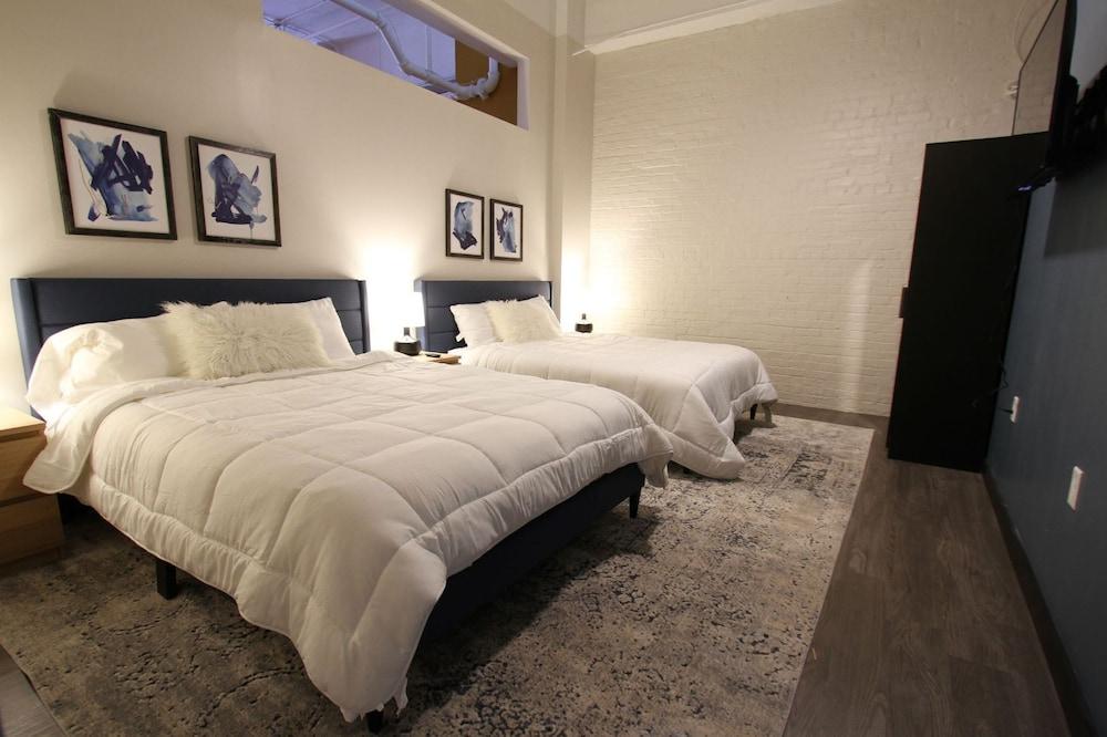 424 Gold Way- 3Bed/2Bath Apartment