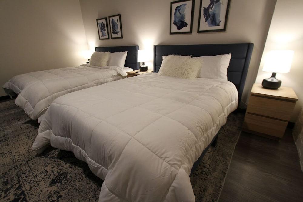 424 Gold Way- 3Bed/2Bath Apartment