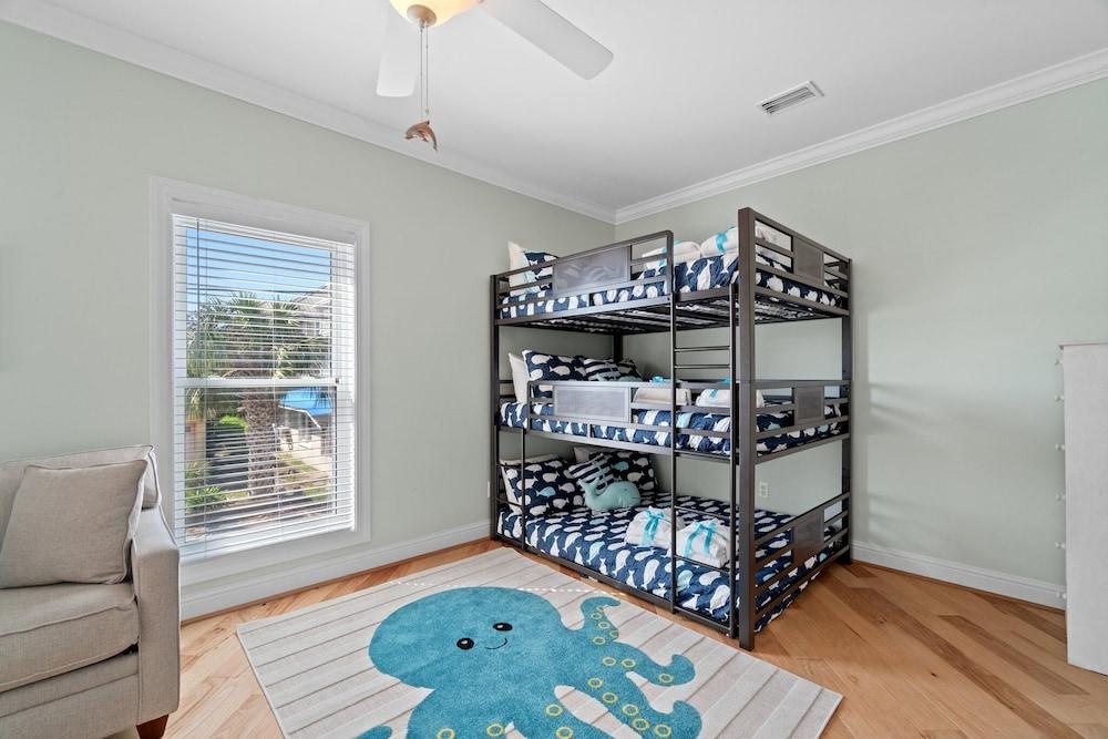 104 Derondo St - Cs the Day