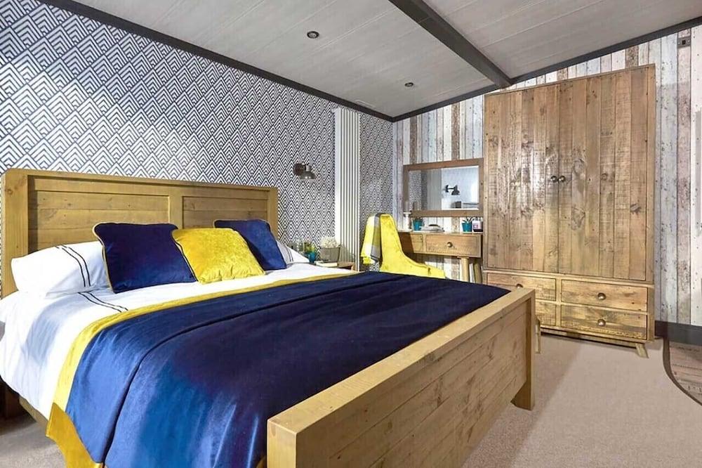 Whitecliff Bay Holiday Park