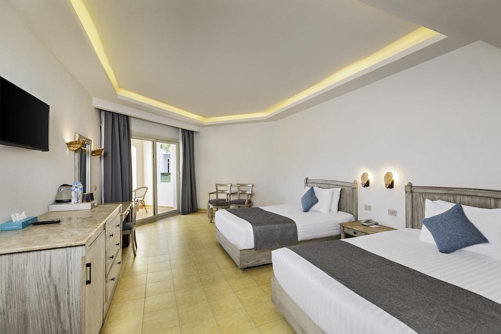 SUNRISE Alma Bay Resort