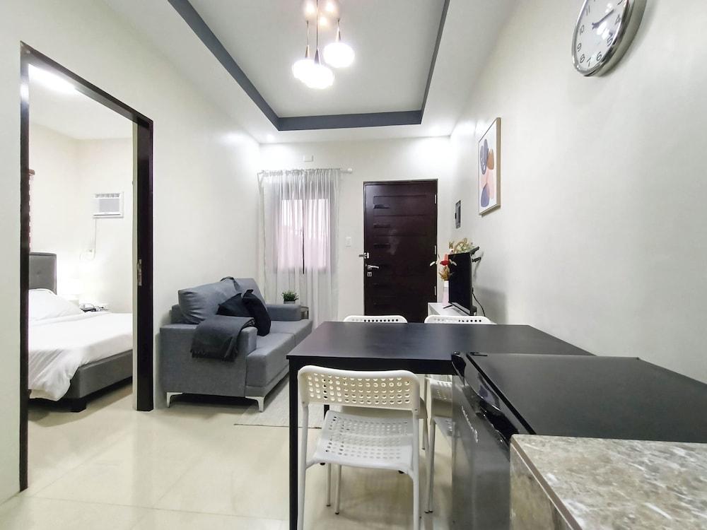 Manzil Anilao B&B 2 bdr apt U4
