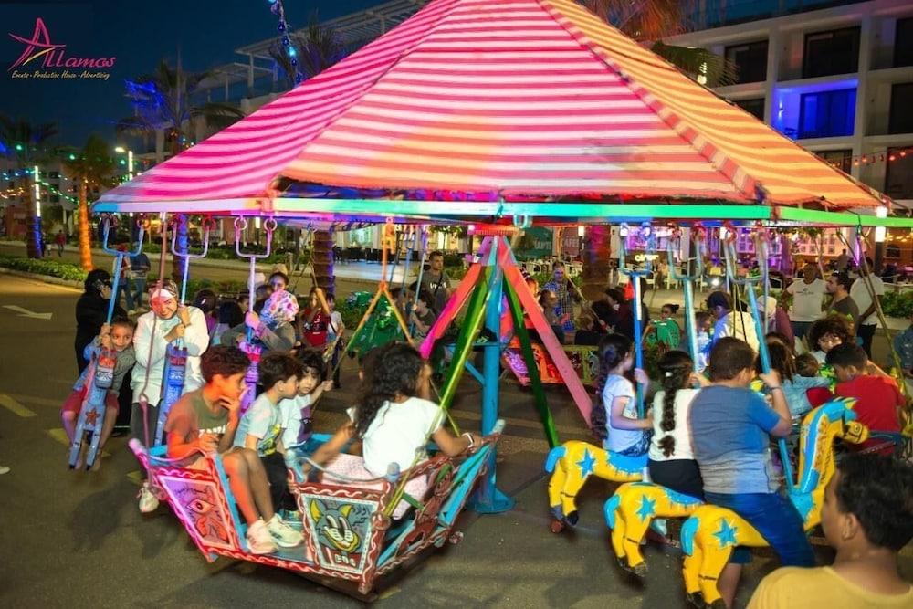 Seaside Family Apartment