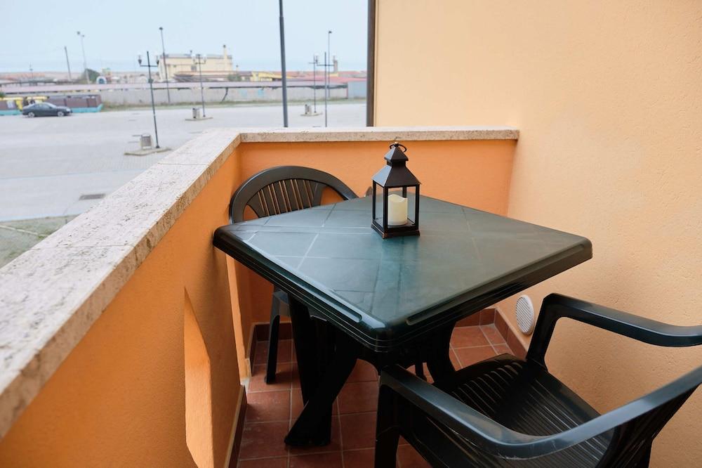 Flat With Direct Beach Access-beahost