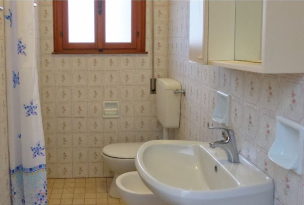 Flat With Direct Beach Access-beahost