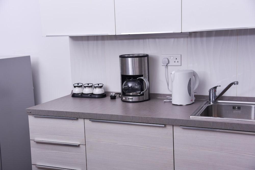 Stay.Plus Stylish Living Nova