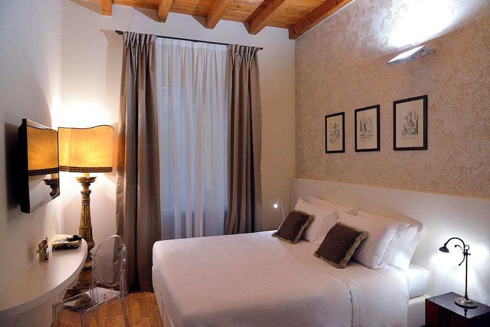 Phi Hotel Bologna Apartments