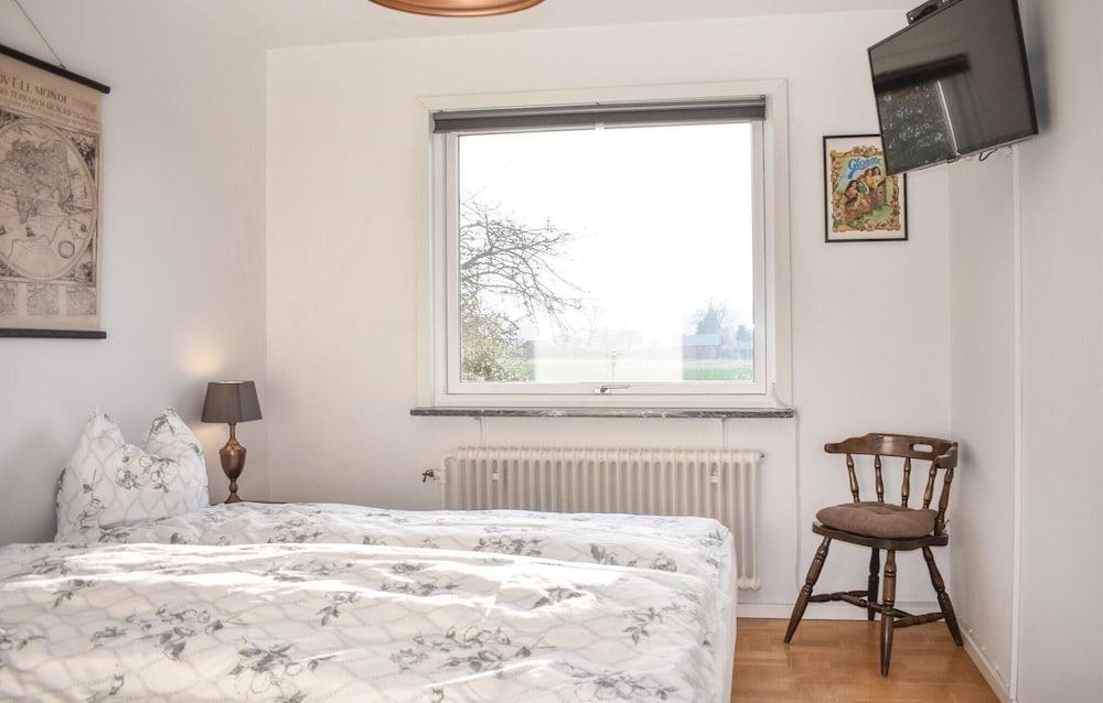 Beautiful Home in Sölvesborg With 5 Bedrooms, Sauna and Wifi