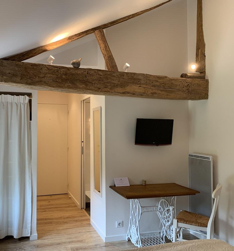 Le Clos de la Court d Aron