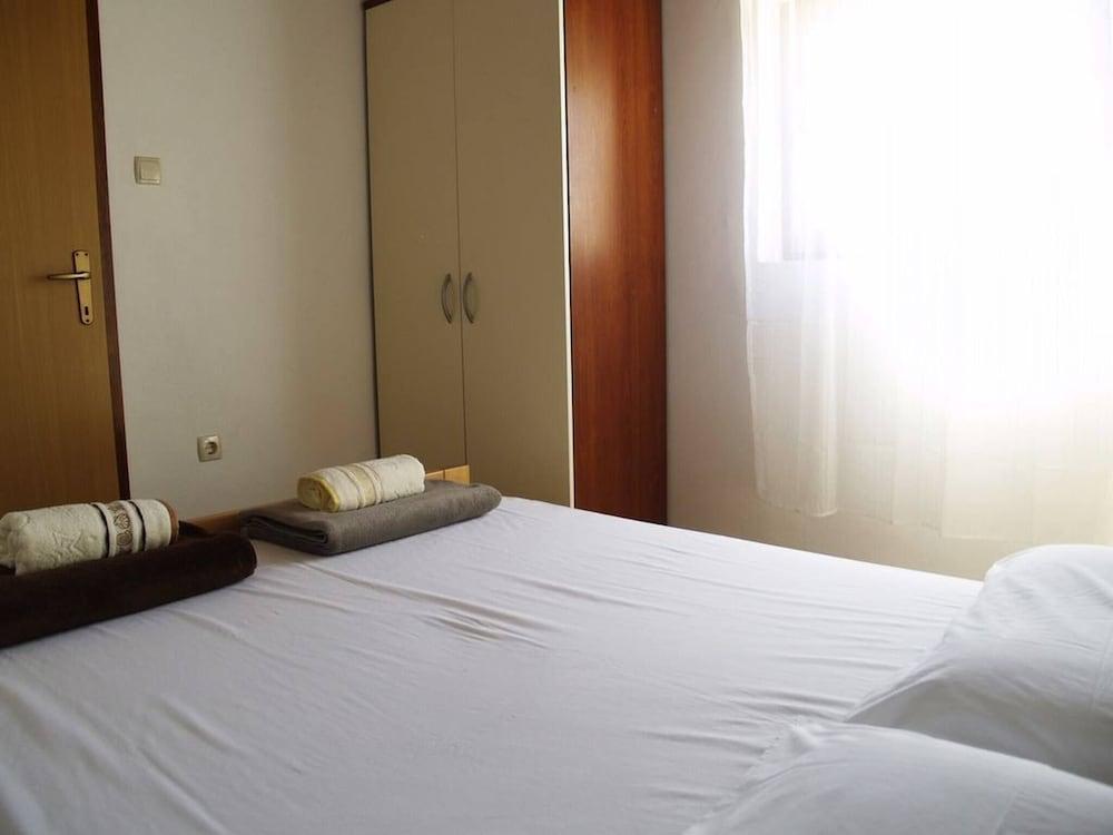 Robinson House "blue Stone" With Swimming Pool