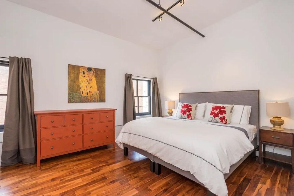 The Independence Suite Residence