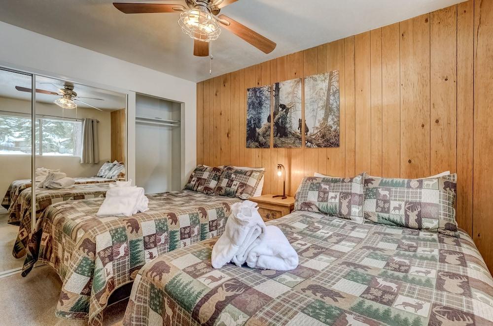 Whispering Pines Cabin - Family and pet Friendly Abode