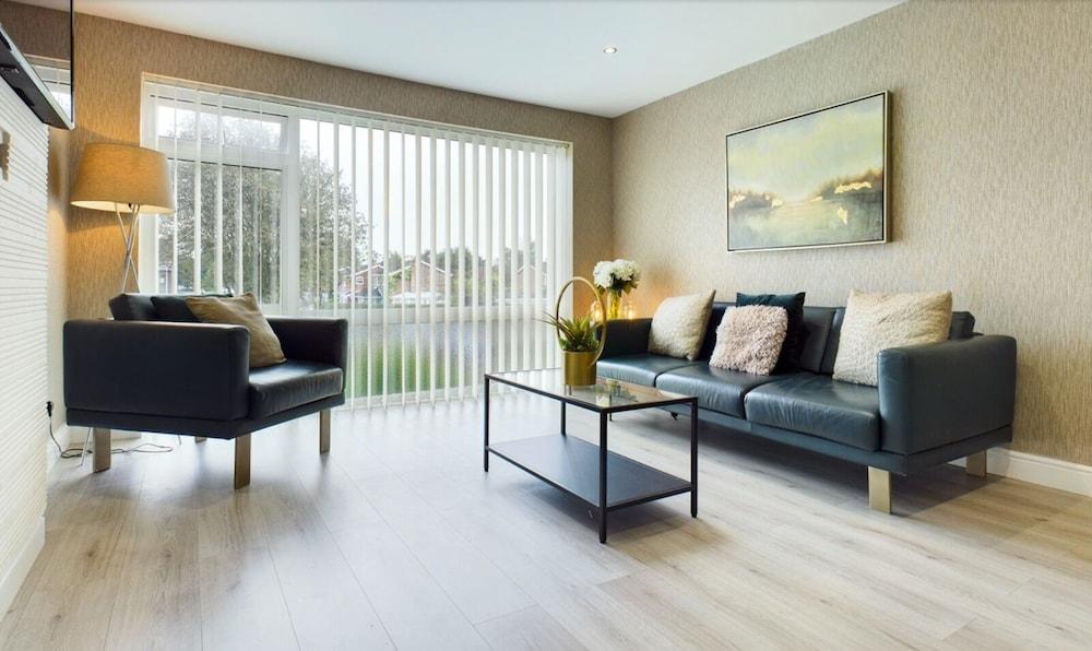 Inviting 2-bed House in Newcastle Upon Tyne