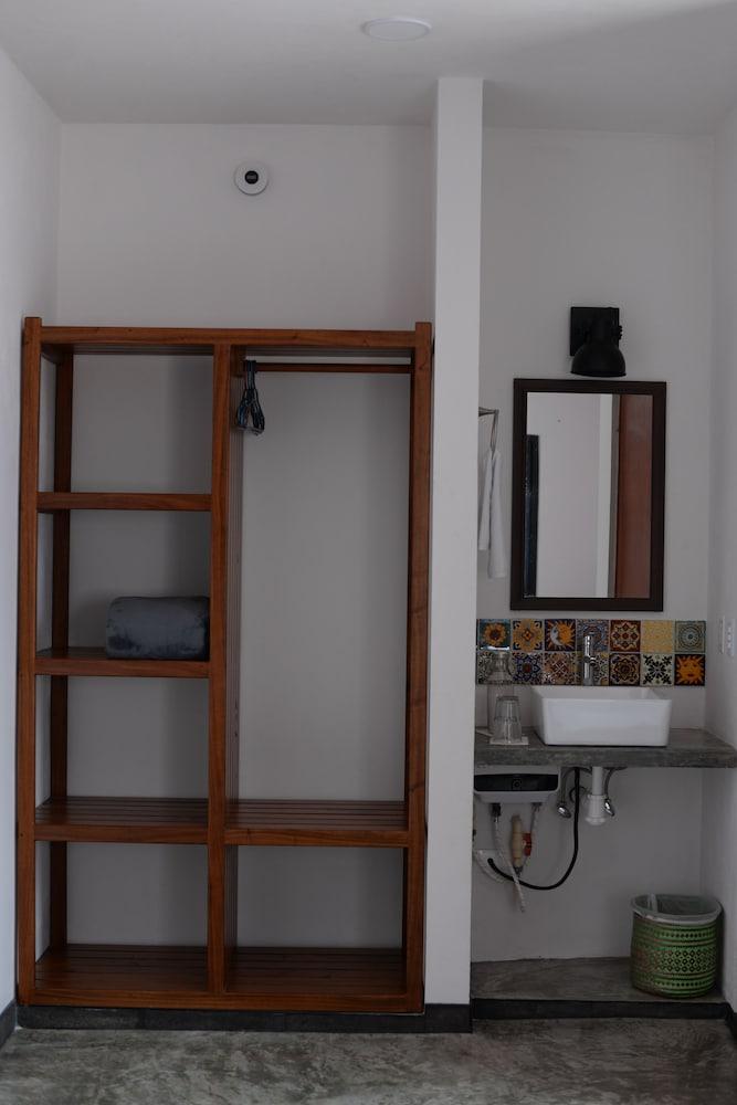 Itza Hotel Akumal - Hotel - Hostel