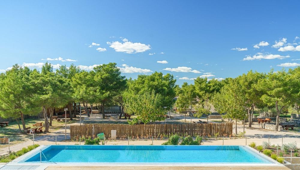 Excellent Park View Room With Breakfast Included