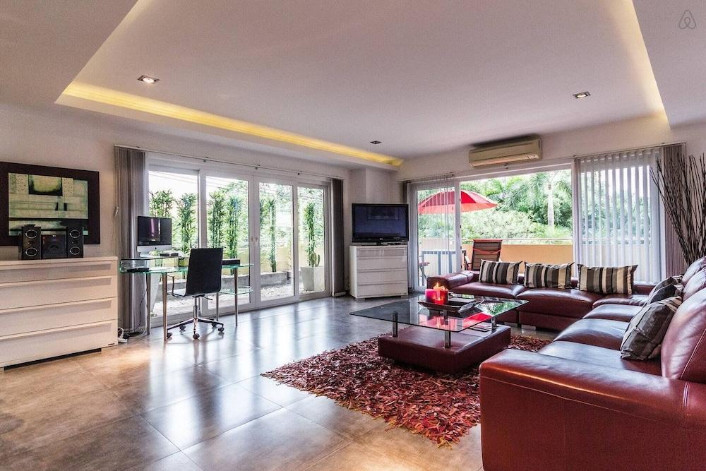 Dasiri Beach Apartment Wongamat