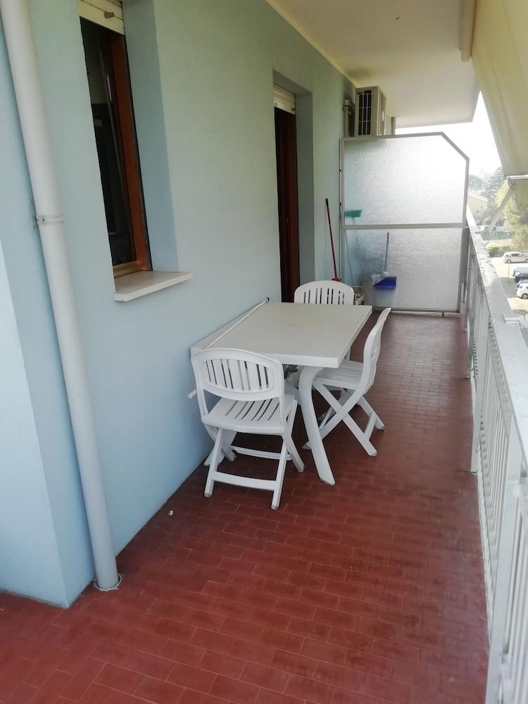 Charming Studio With Shared Pools