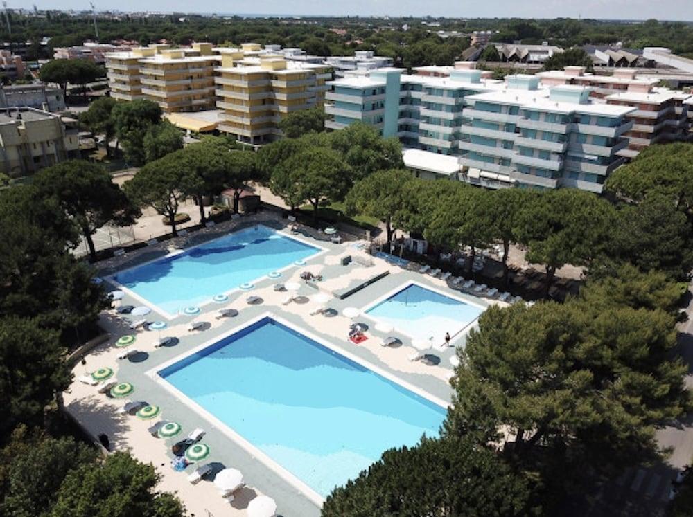 Studio in a Residence With Pools