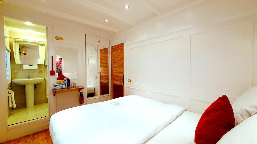 DAHABIYA PRINCESS DONIA