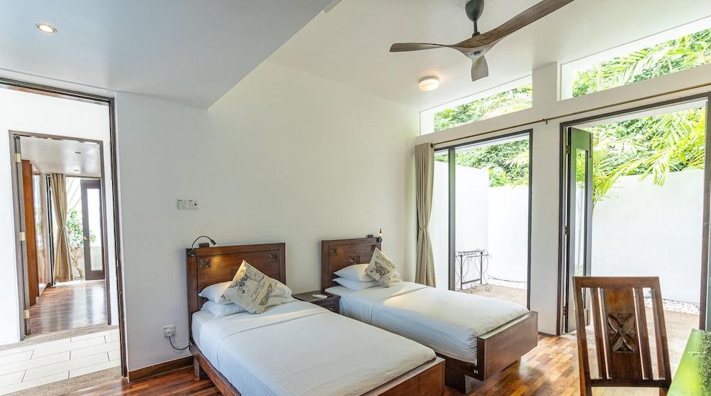 Villa 4 Luxury Private Pool Villa