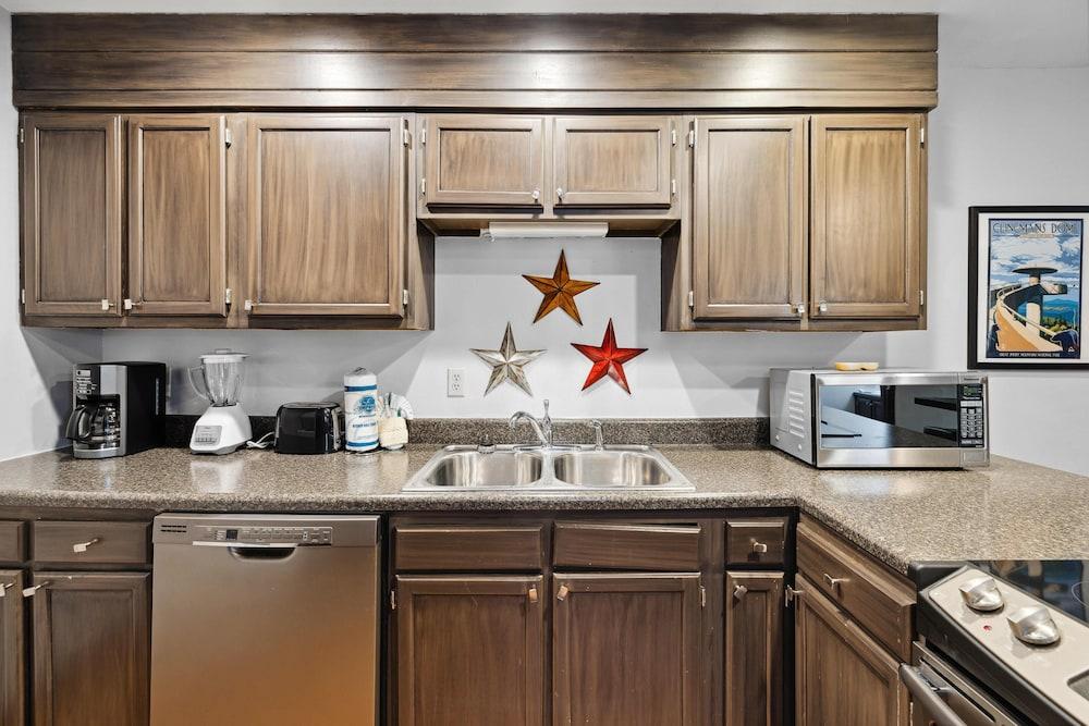 A Gatlinburg Getaway #1228