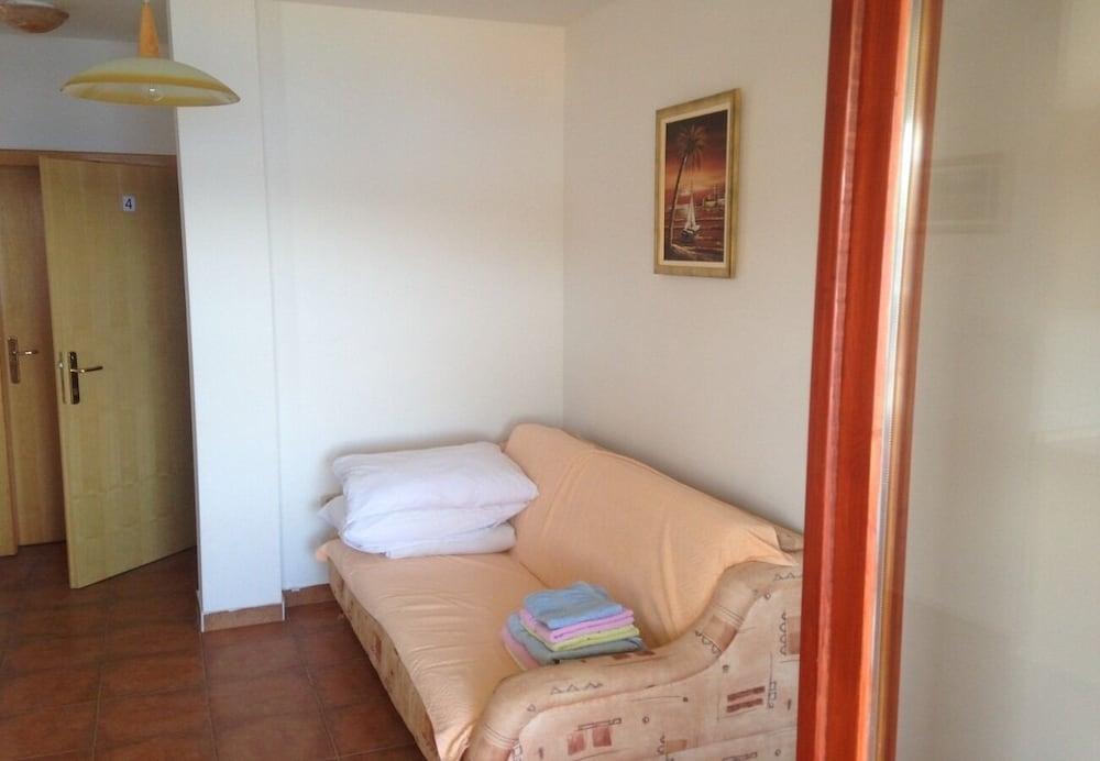 Vik - 60 m From the sea - A4