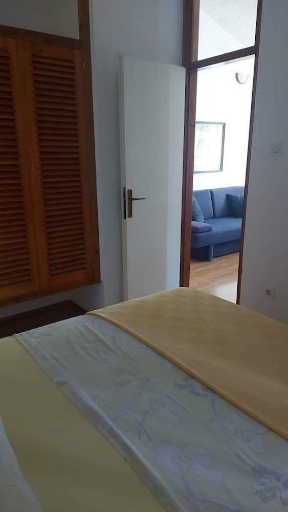 Brane - 150m From sea - SA4