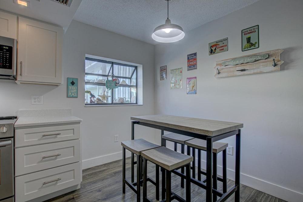 Anna Maria Island Beach Palms 7A