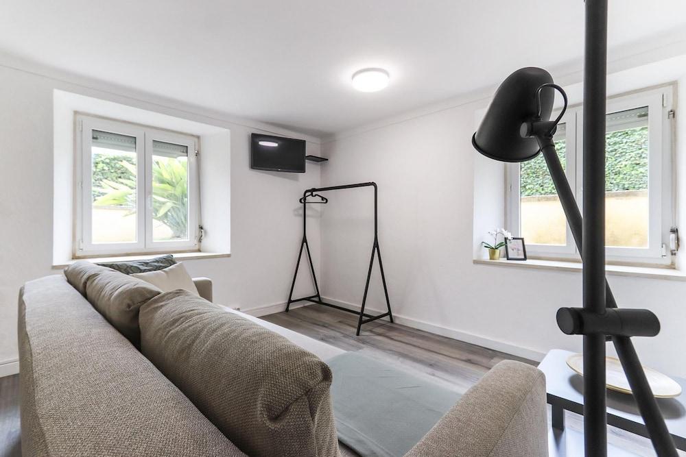 Belem Boutique I by Homing