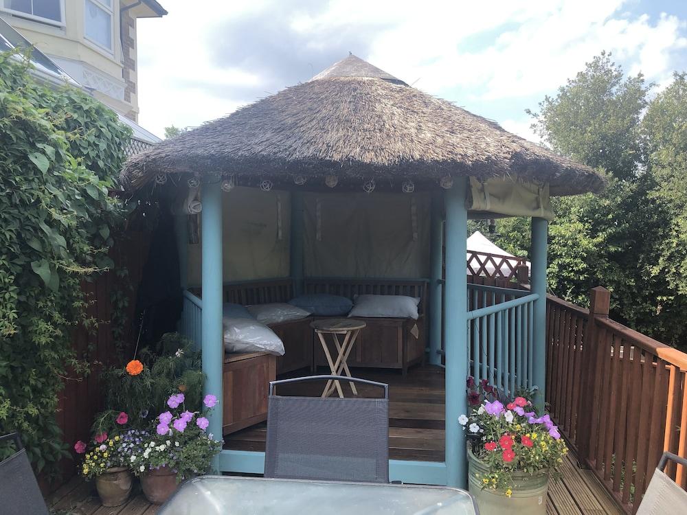 Stone Cottages with garden and parking