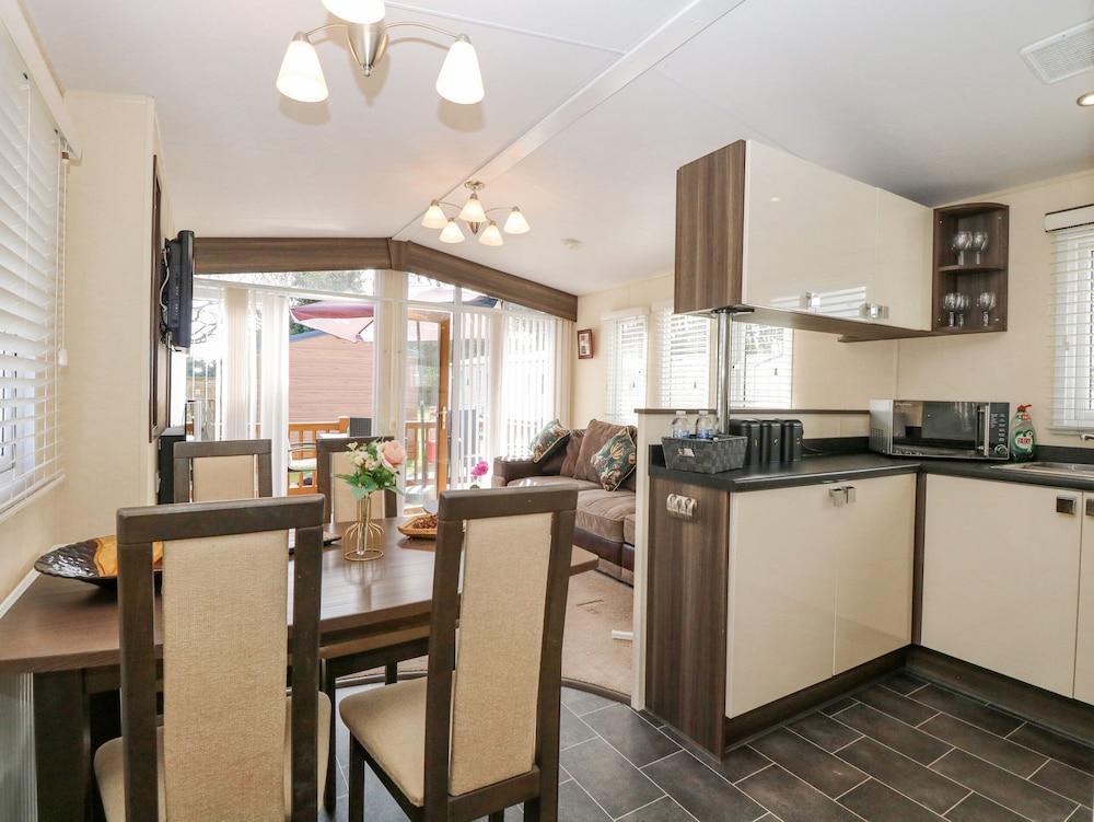 Audrey's Lodge, Foxburrow Hang