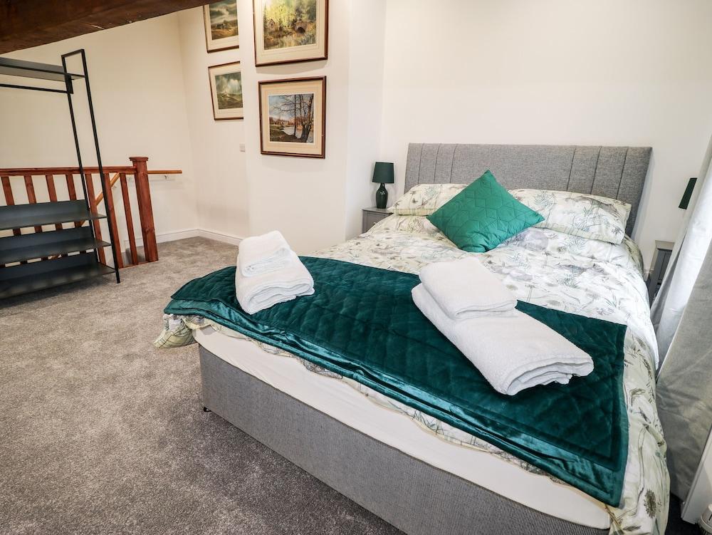 Bunny Rabbit Cottage