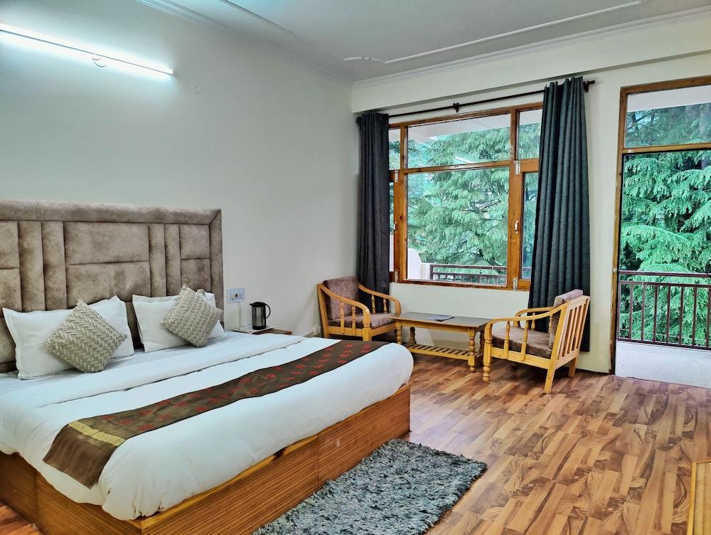 Celebriti by Aransh Group