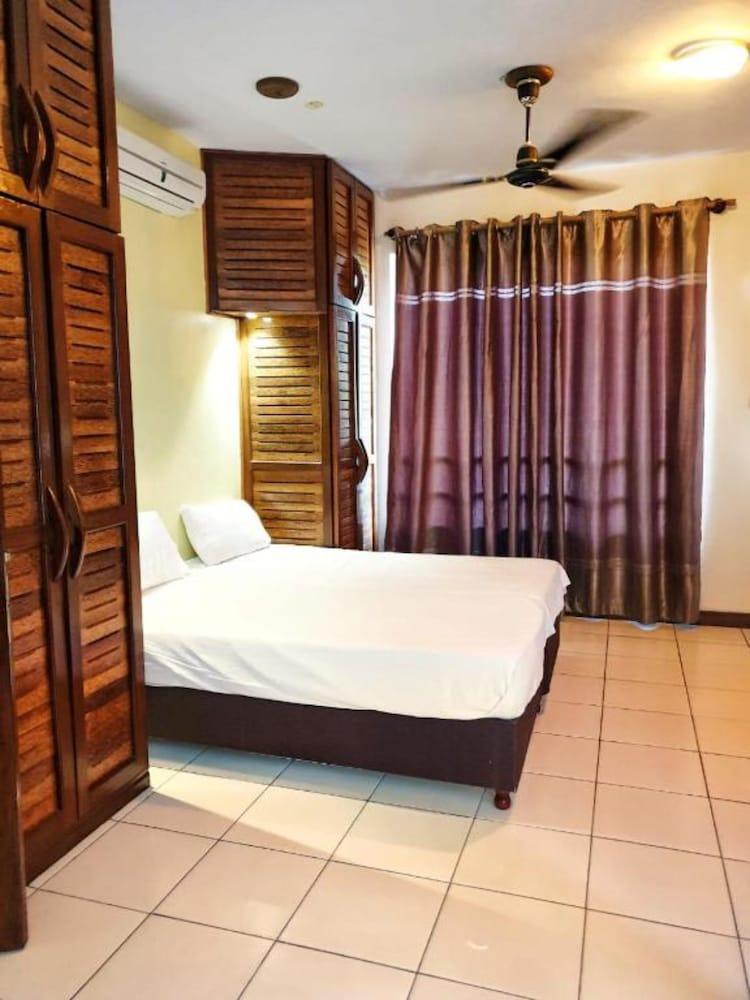 Stay.Plus Bamburi Beachfront Apartment