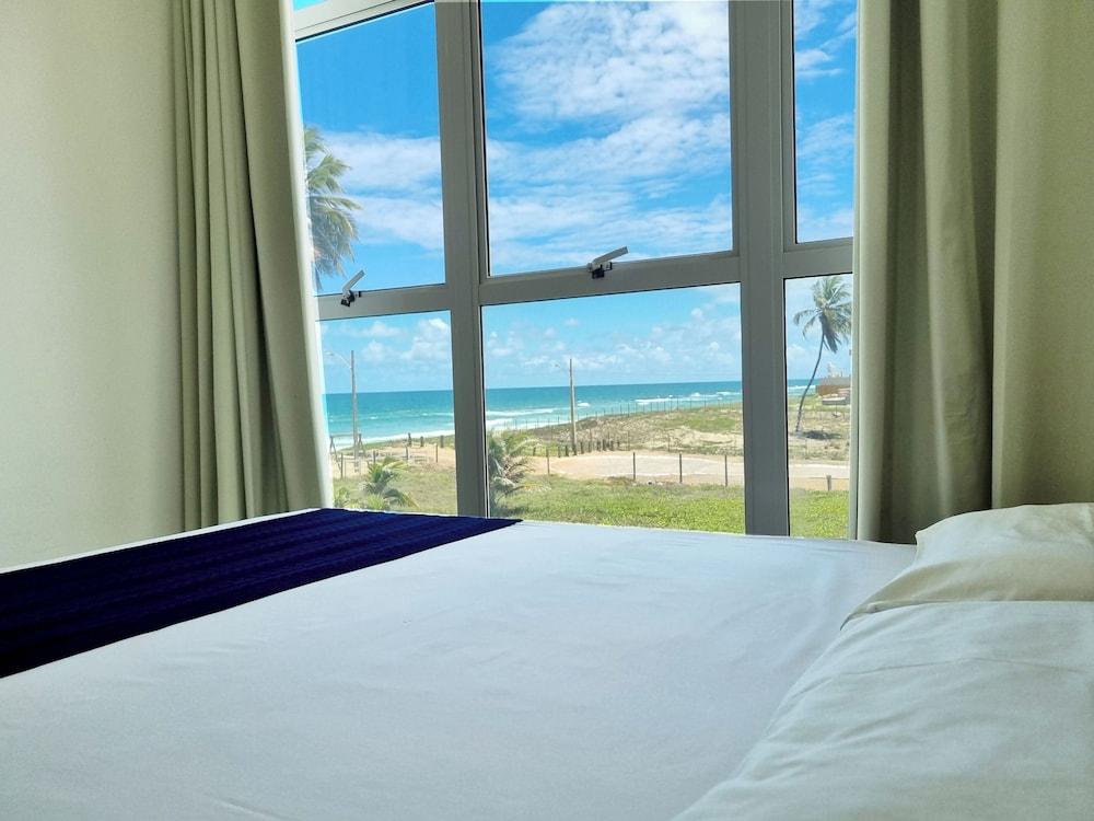 Areias do Mar | 2 Quartos, Vista Mar, Amplo com Varanda A204